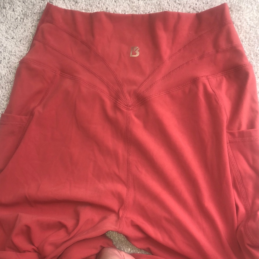 Buffbunny Cross Waist Legacy Pocket Legging